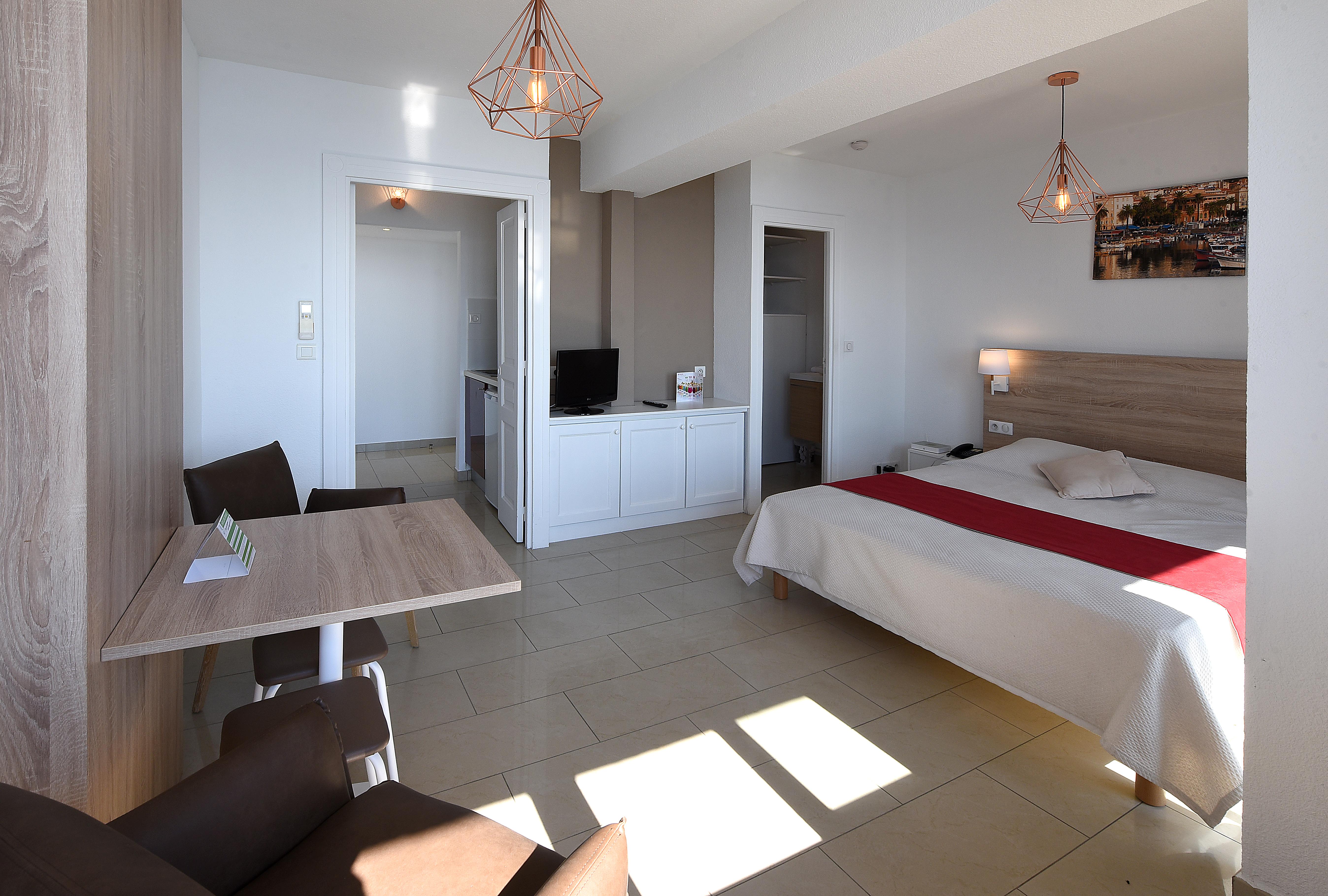 Aparthotel Les Calanques 3*