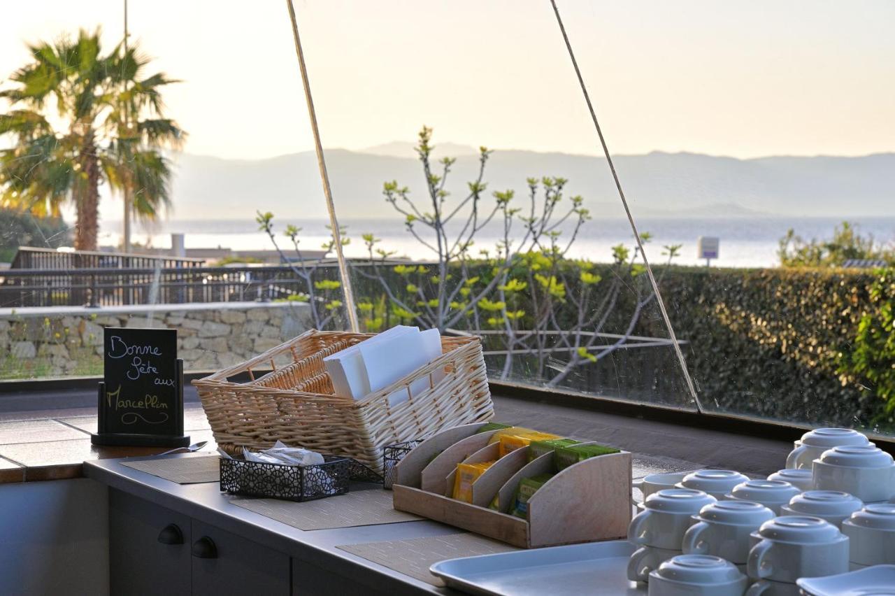 Apart-hotel Les Calanques 3*